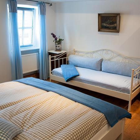 Aparthotel GoldGemäuer Ochsenfurt Zimmer foto