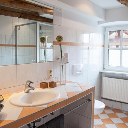 Aparthotel GoldGemäuer Ochsenfurt Zimmer foto